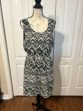 Speed Control New York XL Black Ivory Geometric Belted Dress